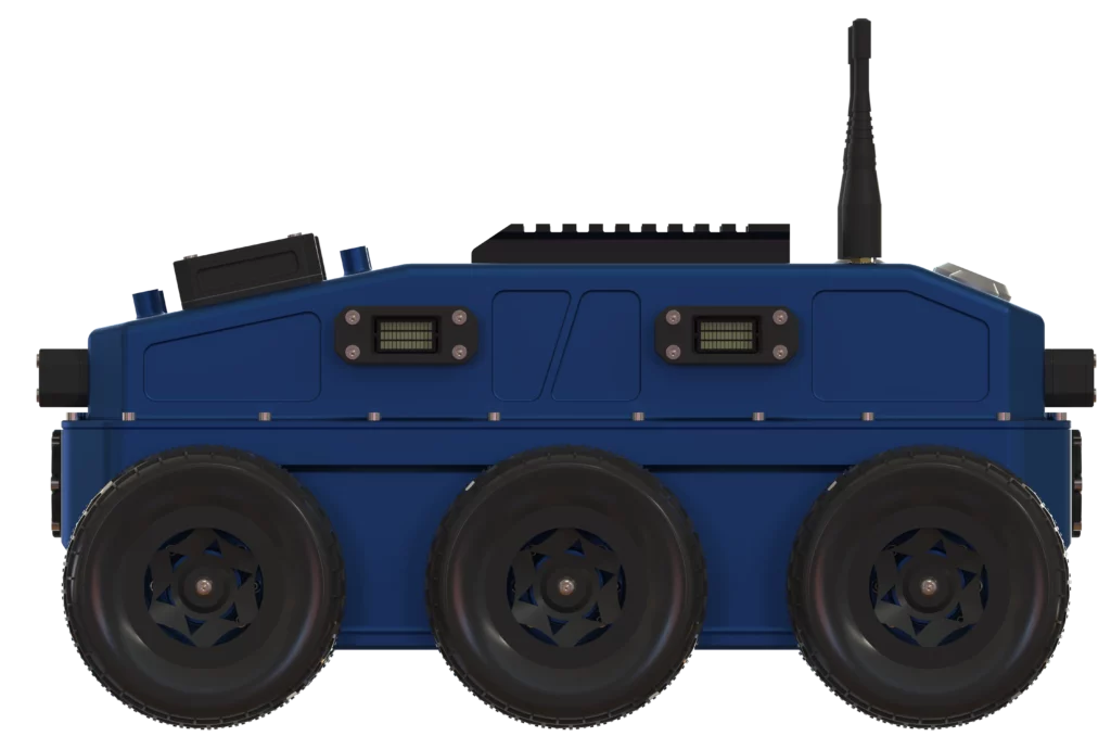 Vue latérale du robot terrestre BOA V2 de Sfynx Industry, équipé de six roues motrices et d’une antenne de communication intégrée.